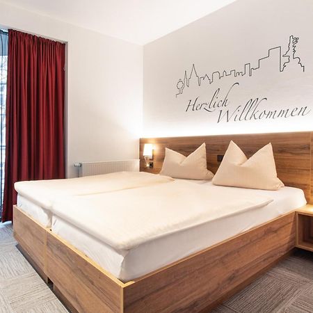 Hotel Wettiner Hof 리자 외부 사진