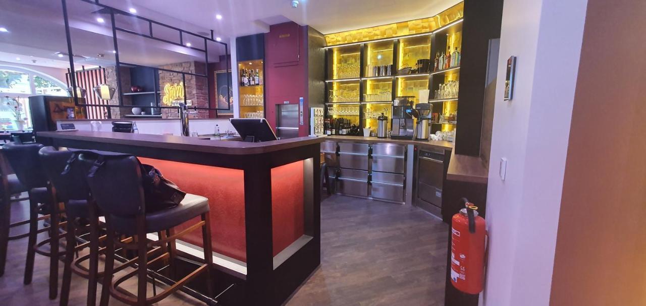 Hotel Wettiner Hof 리자 외부 사진