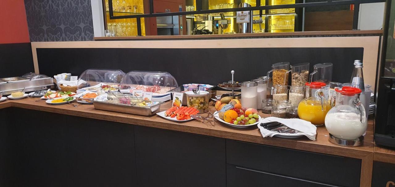 Hotel Wettiner Hof 리자 외부 사진