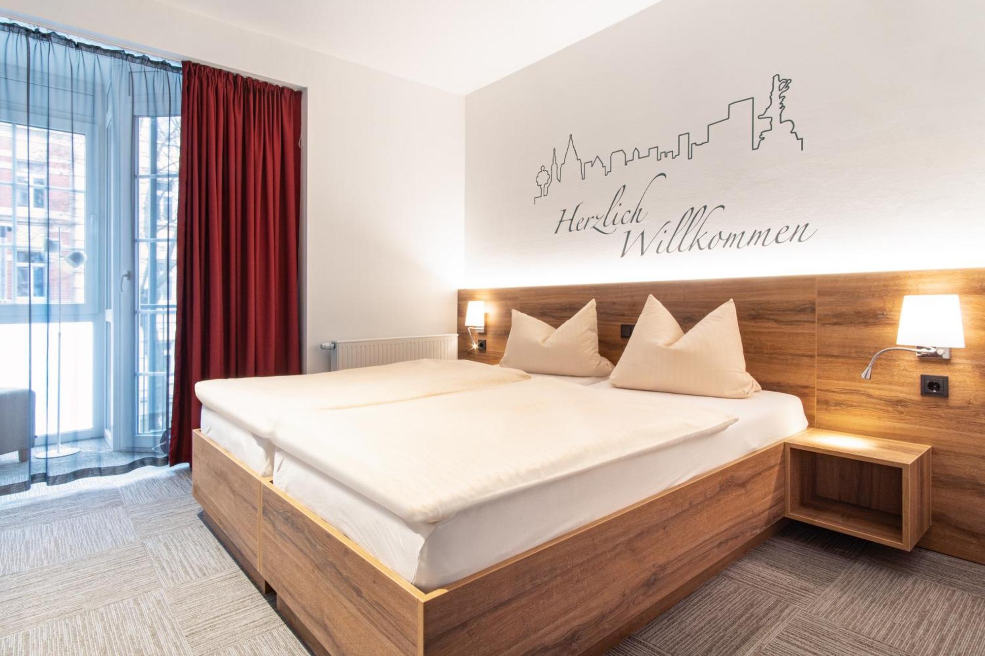 Hotel Wettiner Hof 리자 외부 사진